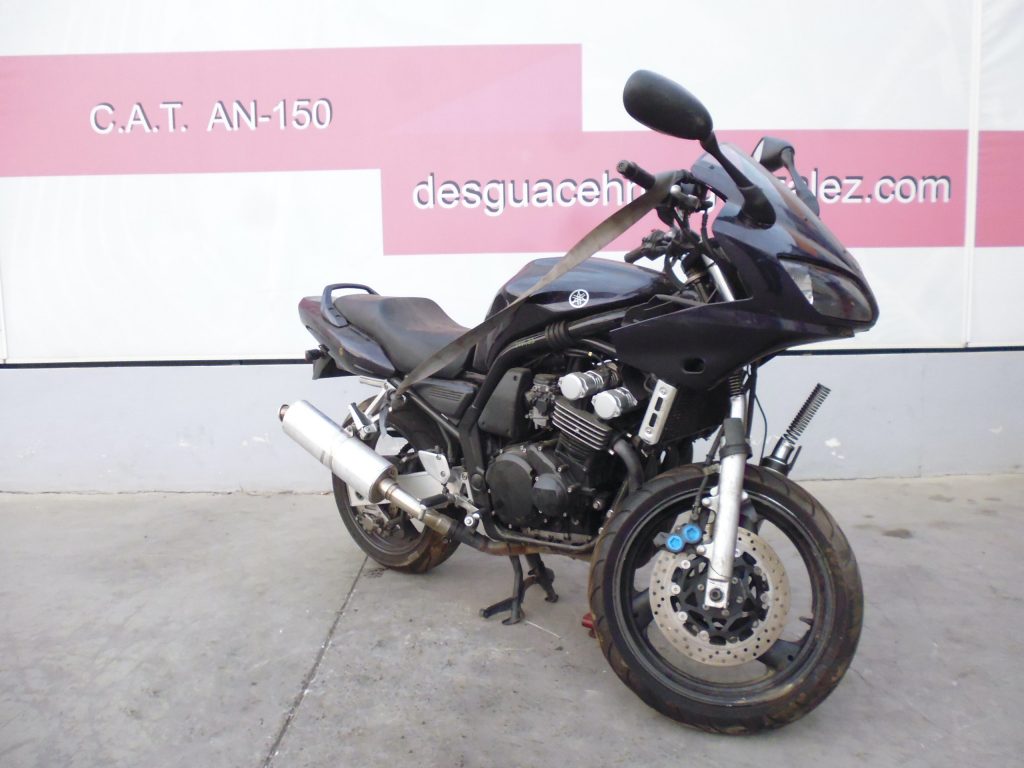 Ansaugstutzen-Satz YAM FZS600 Fazer - WÖMBI - Motorradteile