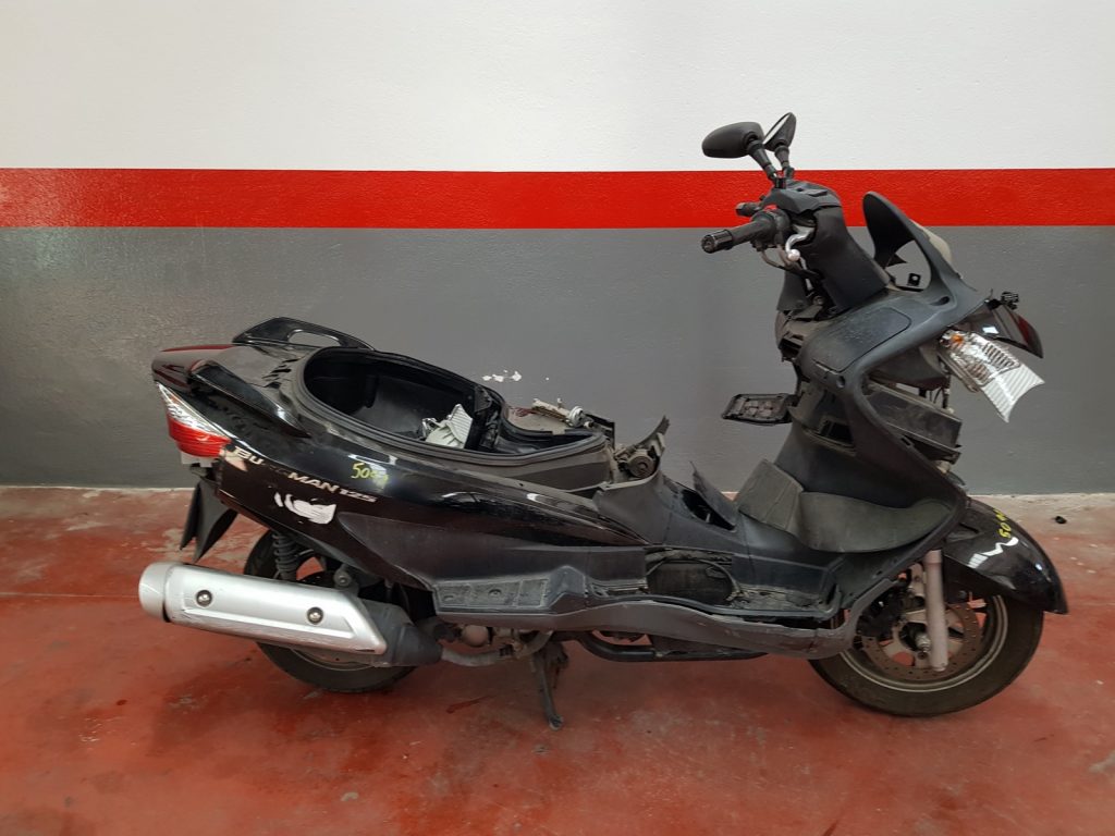 Bulle Pare-Brise Suzuki Burgman UH 125 – Années 2007 à 2013 – Hauteur 55 Cm
