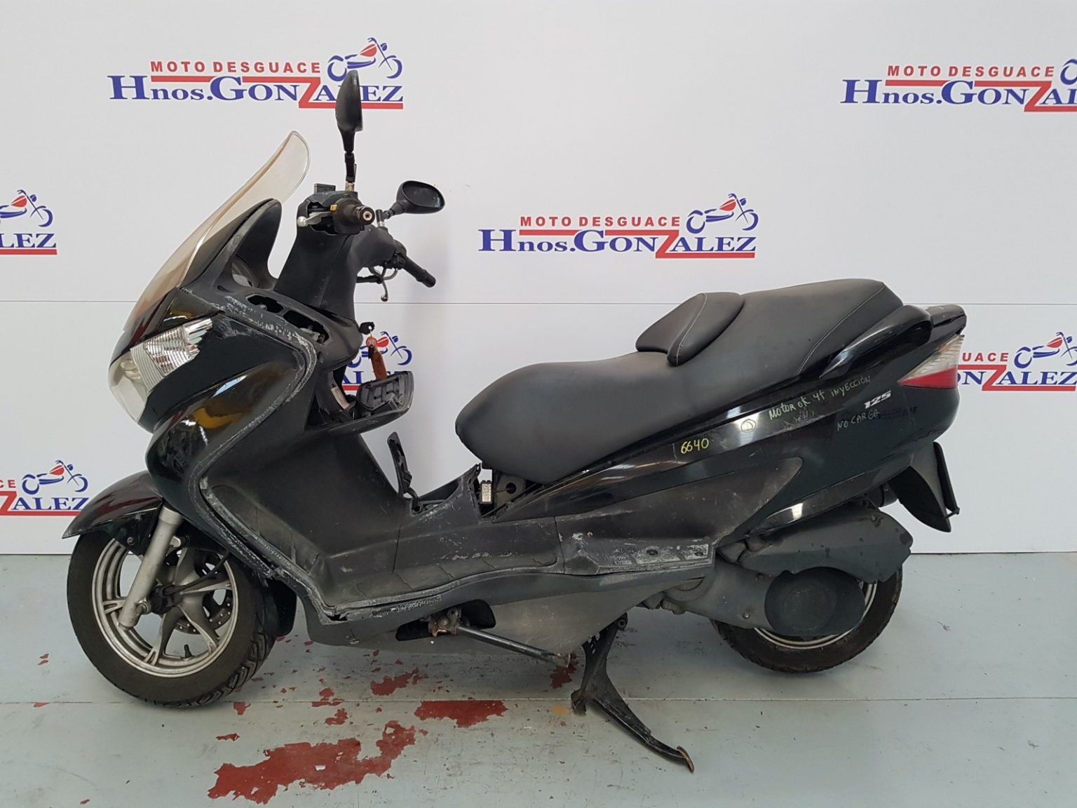Plaquettes De Frein Avant/arrière Cnornus Pour Suzuki Burgman 125-200 | Freinage Semi-métallique Haute Performance